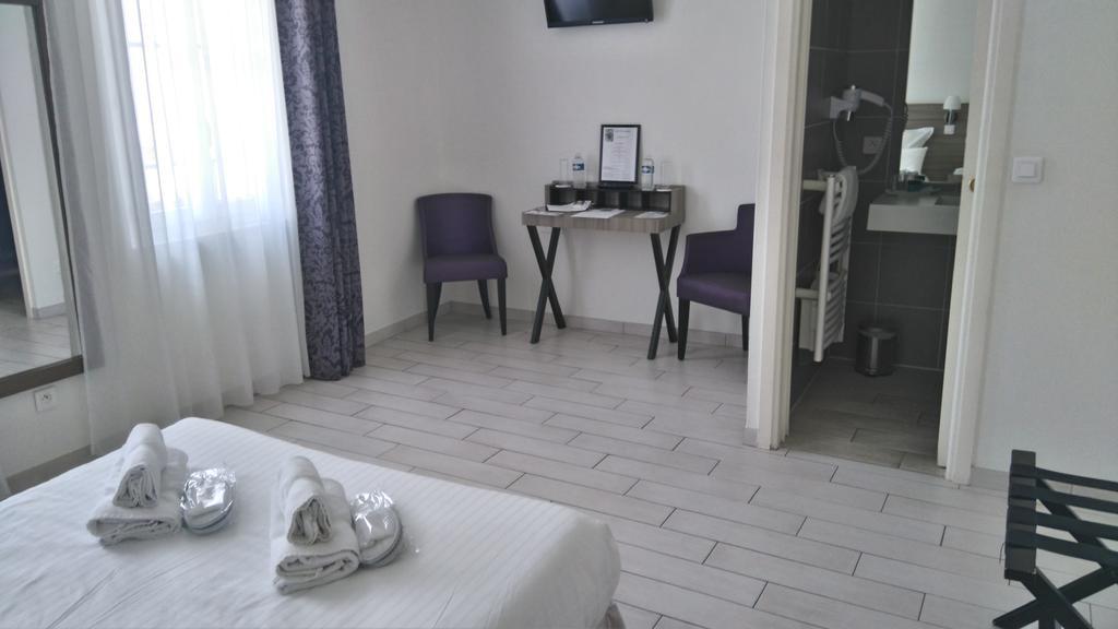 Le Poseidon Hotel ลาแซน-ซูร์-แมร์ ภายนอก รูปภาพ