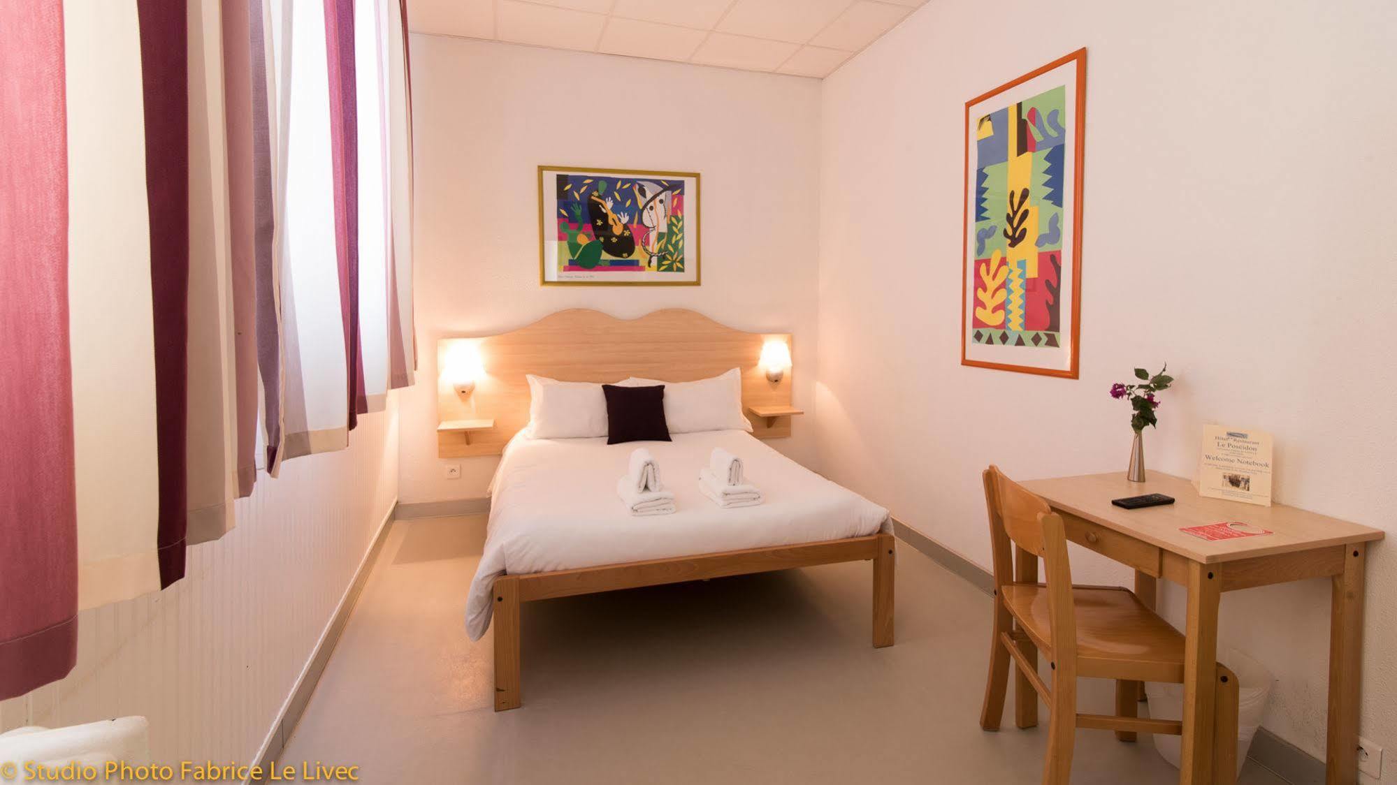 Le Poseidon Hotel ลาแซน-ซูร์-แมร์ ภายนอก รูปภาพ